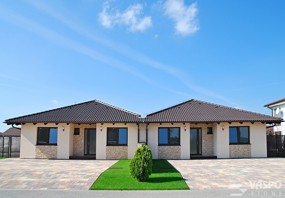 CASTLE BEIGEBROWN 4 castle beige